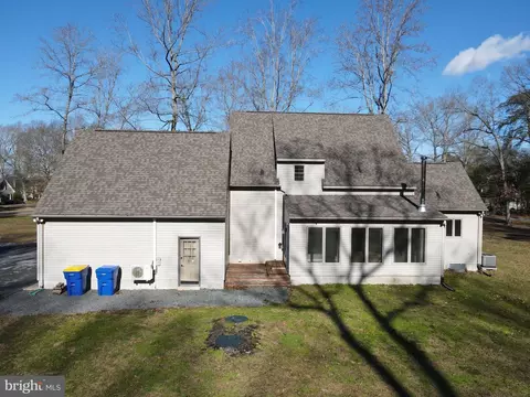 Exterior - 2 Whispering Woods Dr, Georgetown, DE 19947 photo 7 of 13