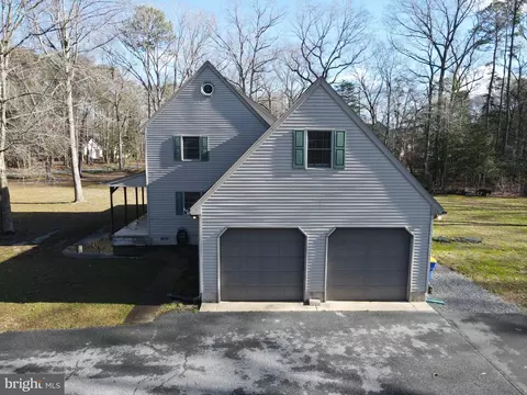 Exterior - 2 Whispering Woods Dr, Georgetown, DE 19947 photo 9 of 13