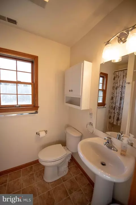 Bath - 2 Whispering Woods Dr, Georgetown, DE 19947 photo 2 of 2