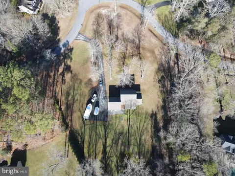 View/Area - 2 Whispering Woods Dr, Georgetown, DE 19947 photo 6 of 6