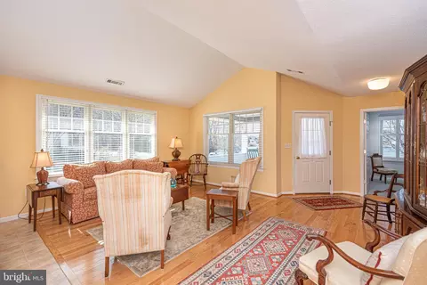 Living - 17 Cromwell Dr, Ocean View, DE 19970 photo 2 of 4
