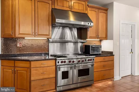 Kitchen - 12 Cedar Grove Ct, Ocean View, DE 19970 photo 4 of 8