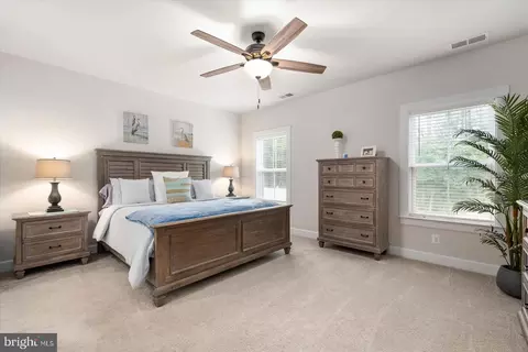 Bedroom - 39055 Crows Nest Ln, Frankford, DE 19945 photo 2 of 10