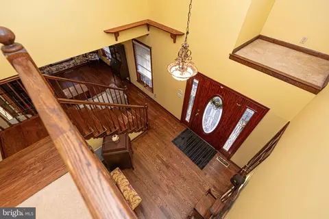 Entry Way - 709 Fox Tail Dr, Bethany Beach, DE 19930 photo 2 of 5