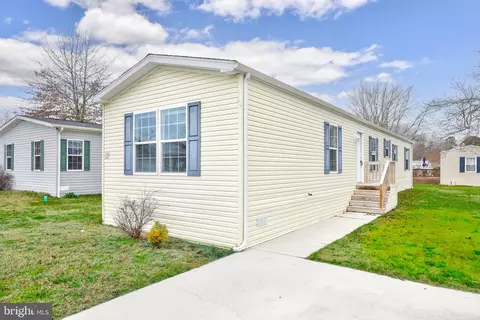 31597 Oak Ct #H103, Lewes, DE 19958