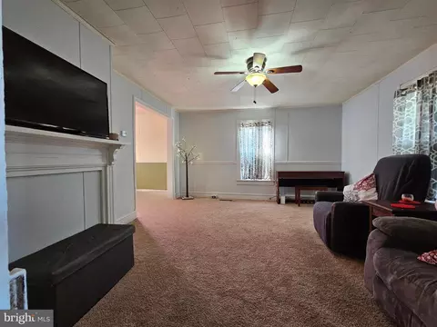 Bedroom - 10940 E 4th St, Laurel, DE 19956 photo 1 of 6