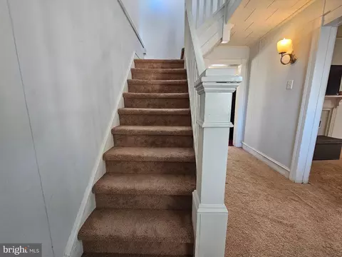 Entry Way - 10940 E 4th St, Laurel, DE 19956 photo 2 of 5