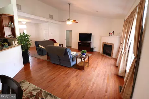 Living - 15103 Oyster Shell Dr, Milton, DE 19968 photo 2 of 3