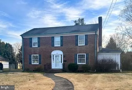 8 Delaware Ave, Milford, DE 19963