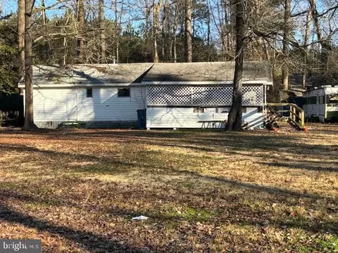 12 Garden Cir, Georgetown, DE 19947 photo 2