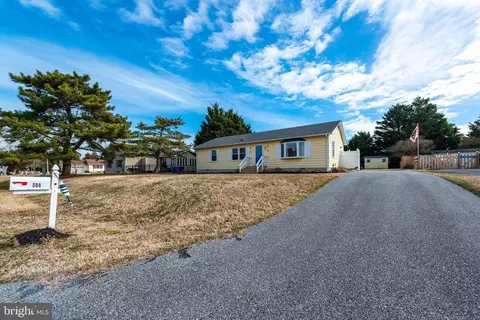 Exterior - 508 Lloyd St, Ocean View, DE 19970 photo 3 of 11