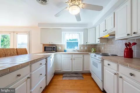 Kitchen - 508 Lloyd St, Ocean View, DE 19970 photo 1 of 3