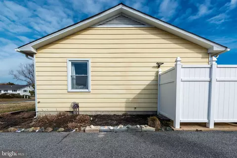 Exterior - 508 Lloyd St, Ocean View, DE 19970 photo 5 of 11