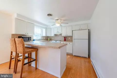 Kitchen - 508 Lloyd St, Ocean View, DE 19970 photo 3 of 3