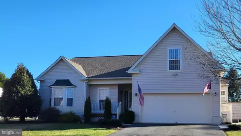 18 Aintree Dr, Lewes, DE 19958
