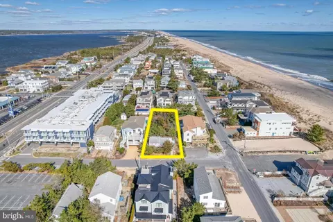 5 E Indian St, Fenwick Island, DE 19944