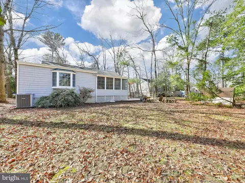 Exterior - 19 Port Royal Rd, Ocean View, DE 19970 photo 10 of 13