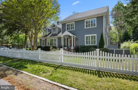 81 Oak Ave, Rehoboth Beach, DE 19971