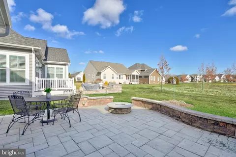 Exterior - 305 Mariners Cir, Milton, DE 19968 photo 7 of 25