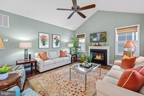 Living - 305 Mariners Cir, Milton, DE 19968 photo 1 of 6