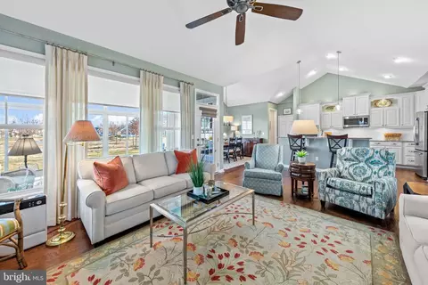 Living - 305 Mariners Cir, Milton, DE 19968 photo 3 of 6