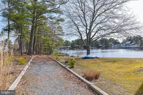 View/Area - 956 Lake View Dr, Bethany Beach, DE 19930 photo 3 of 9