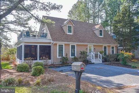 Exterior - 956 Lake View Dr, Bethany Beach, DE 19930 photo 19 of 20
