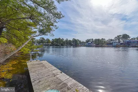 View/Area - 956 Lake View Dr, Bethany Beach, DE 19930 photo 6 of 9