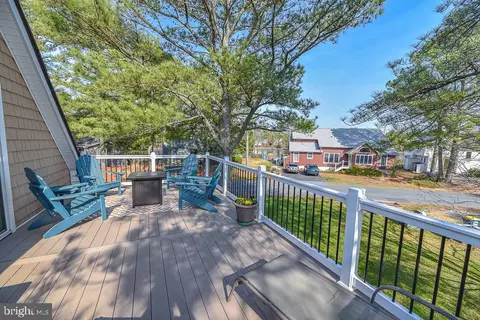 Exterior - 956 Lake View Dr, Bethany Beach, DE 19930 photo 5 of 20