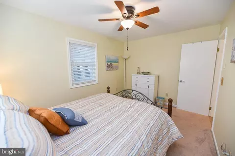 Bedroom - 956 Lake View Dr, Bethany Beach, DE 19930 photo 4 of 10