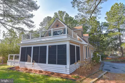 Exterior - 956 Lake View Dr, Bethany Beach, DE 19930 photo 16 of 20