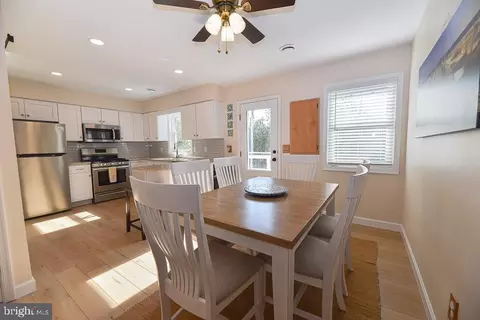 Dining - 956 Lake View Dr, Bethany Beach, DE 19930 photo 3 of 3