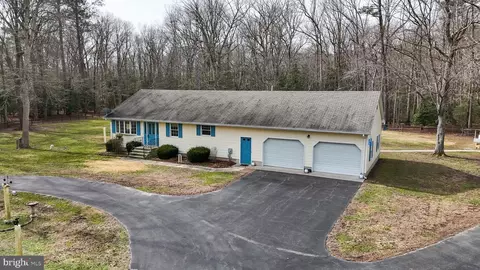 14056 Spicer Rd, Ellendale, DE 19941