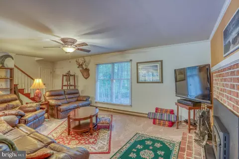 Living - 27157 Lenape Ln, Georgetown, DE 19947 photo 1 of 3