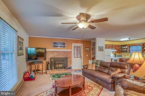 Living - 27157 Lenape Ln, Georgetown, DE 19947 photo 3 of 3