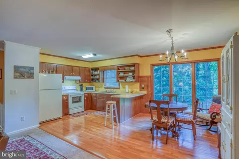 Dining - 27157 Lenape Ln, Georgetown, DE 19947 photo 2 of 2
