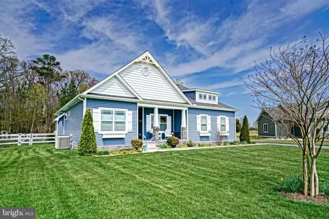 15215 Autumn Oaks Dr, Milton, DE 19968