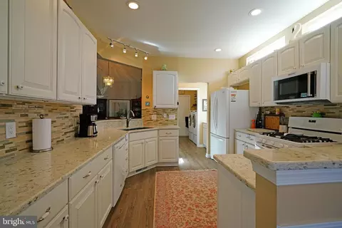 Kitchen - 413 Seagull Dr, Lewes, DE 19958 photo 2 of 6