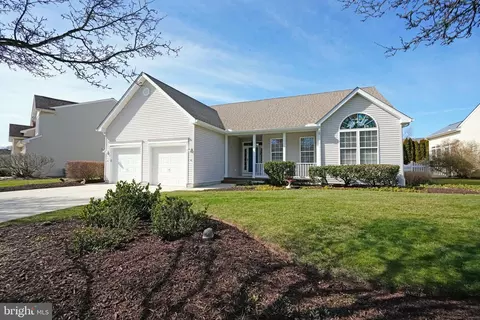 Exterior - 413 Seagull Dr, Lewes, DE 19958 photo 2 of 6