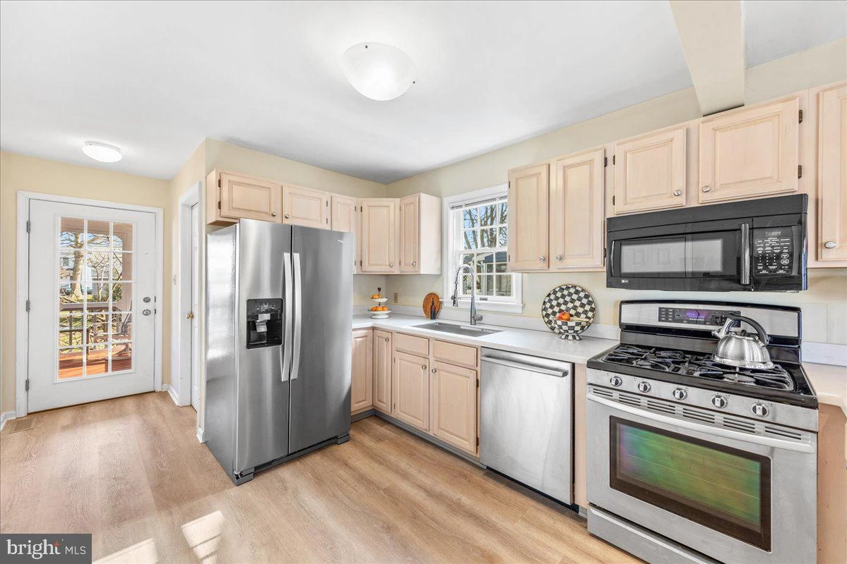 Kitchen - 962 Tortoise St, Bethany Beach, DE 19930 photo 2 of 3