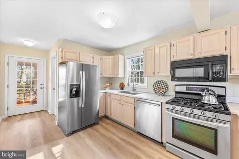 Kitchen - 962 Tortoise St, Bethany Beach, DE 19930 photo 2 of 3