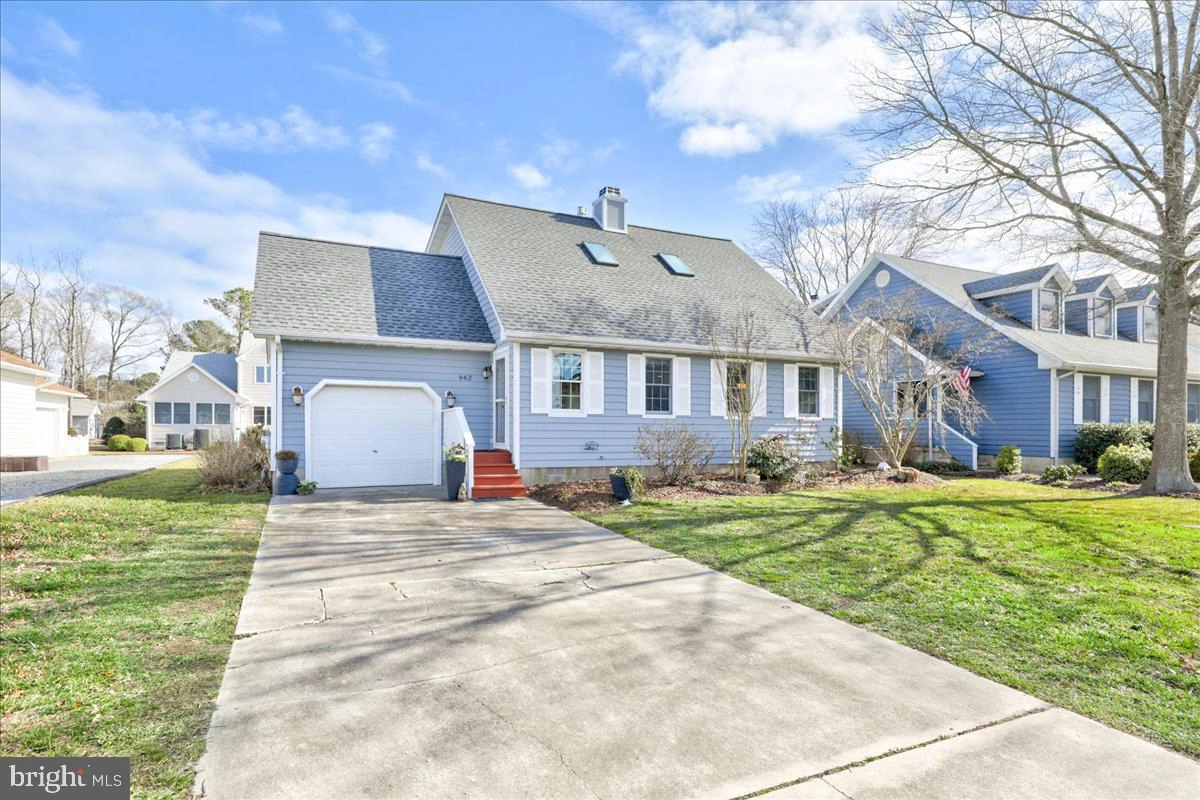 Exterior - 962 Tortoise St, Bethany Beach, DE 19930 photo 1 of 8