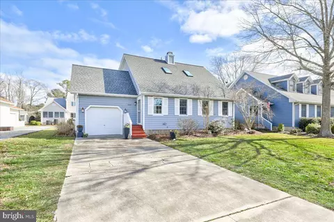 962 Tortoise St, Bethany Beach, DE 19930