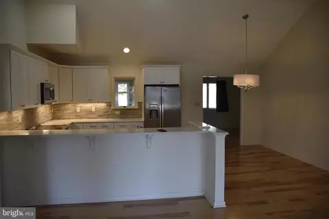 608 Delaware Ct, Bethany Beach, DE 19930 photo 2