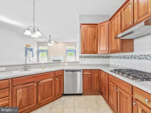 Kitchen - 12 Bay Pine Dr, Ocean View, DE 19970 photo 3 of 6