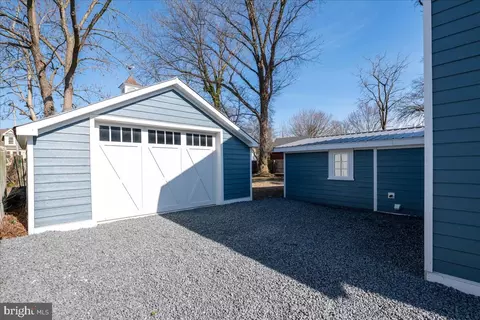 Exterior - 110 Broad St, Milton, DE 19968 photo 4 of 13