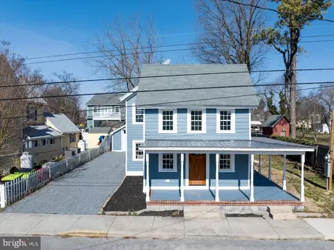 Exterior - 110 Broad St, Milton, DE 19968 photo 9 of 13