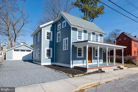 Exterior - 110 Broad St, Milton, DE 19968 photo 8 of 13