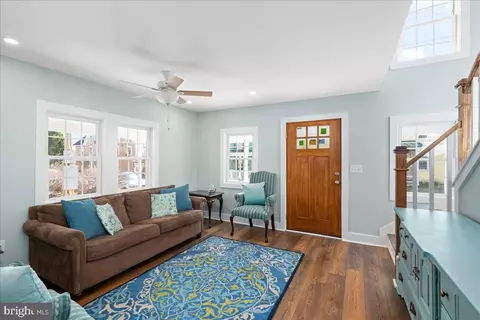 Living - 110 Broad St, Milton, DE 19968 photo 5 of 6