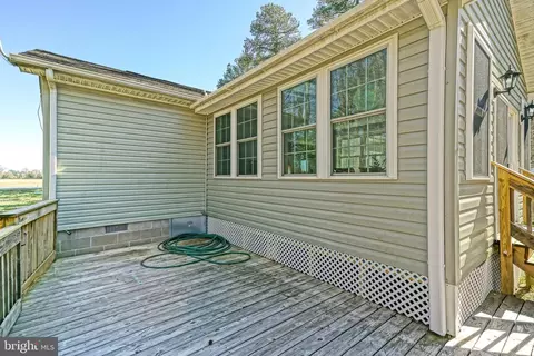 Exterior - 18612 Shingle Point Rd, Georgetown, DE 19947 photo 14 of 17